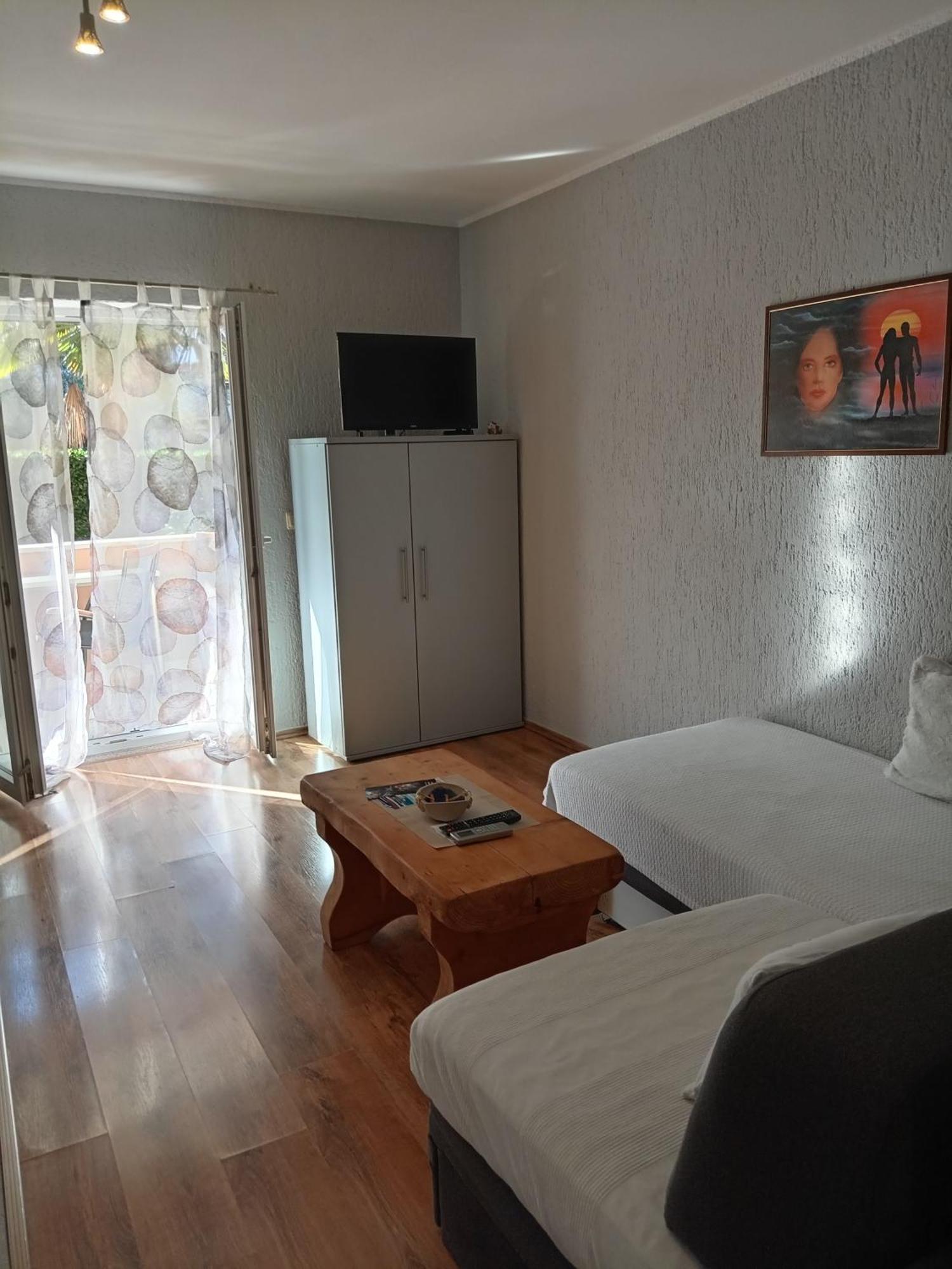Apartments Sven-Marino Пореч Екстер'єр фото