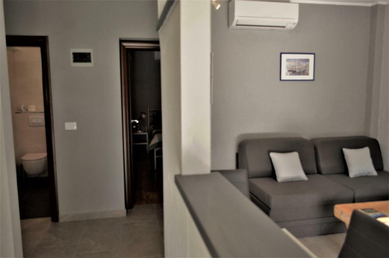 Apartments Sven-Marino Пореч Екстер'єр фото