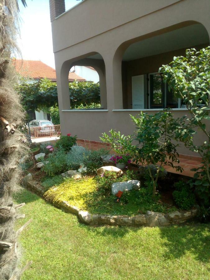 Apartments Sven-Marino Пореч Екстер'єр фото