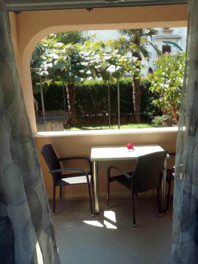 Apartments Sven-Marino Пореч Екстер'єр фото